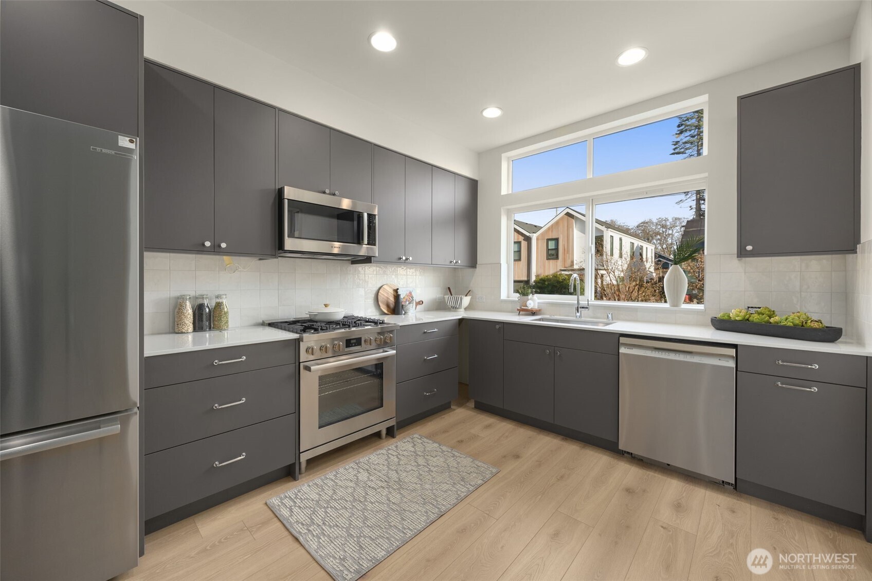 8323 B 12th Avenue NW, Seattle, WA 98117