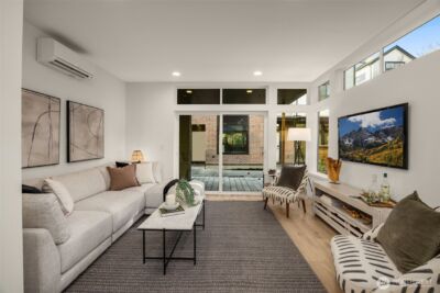 8323 B 12th Avenue NW, Seattle, WA 98117 - Photo 2