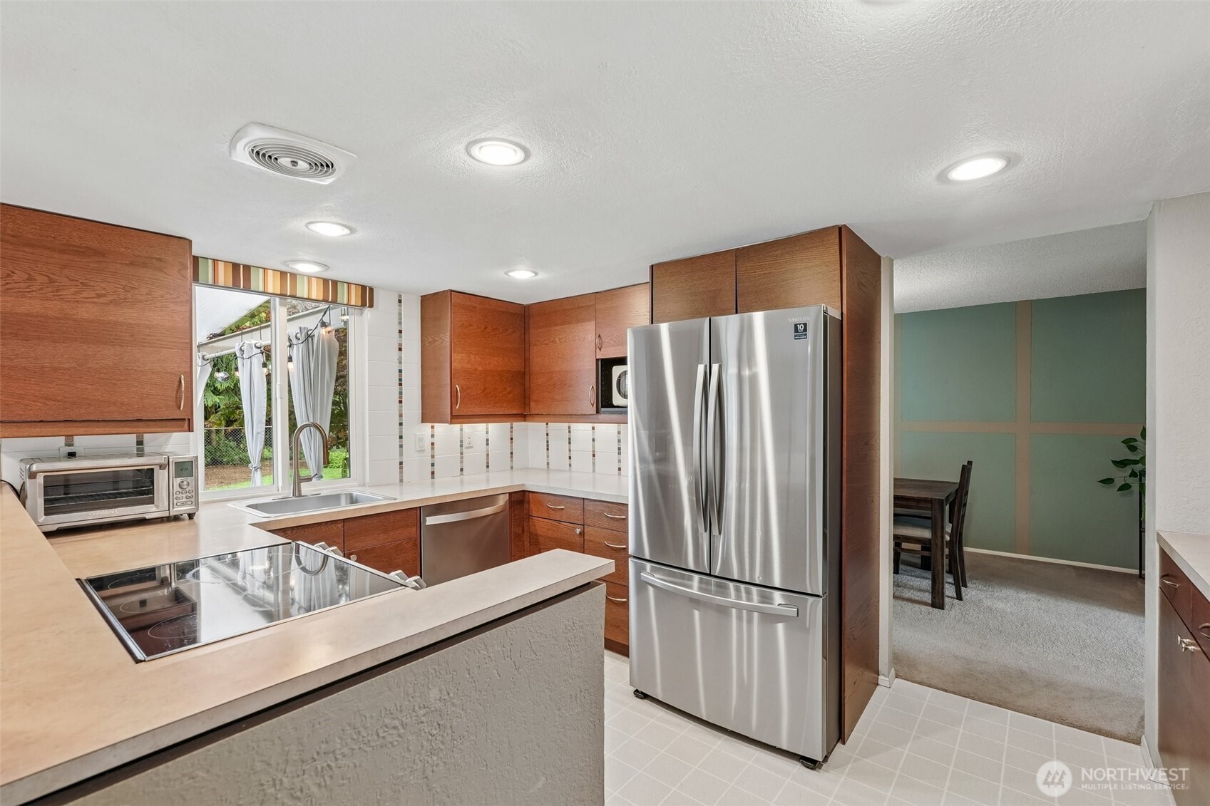 9706 NW 19th Avenue , Vancouver, WA 98665
