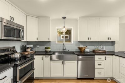3016 50th Avenue SW, Seattle, WA 98116 - Photo 11