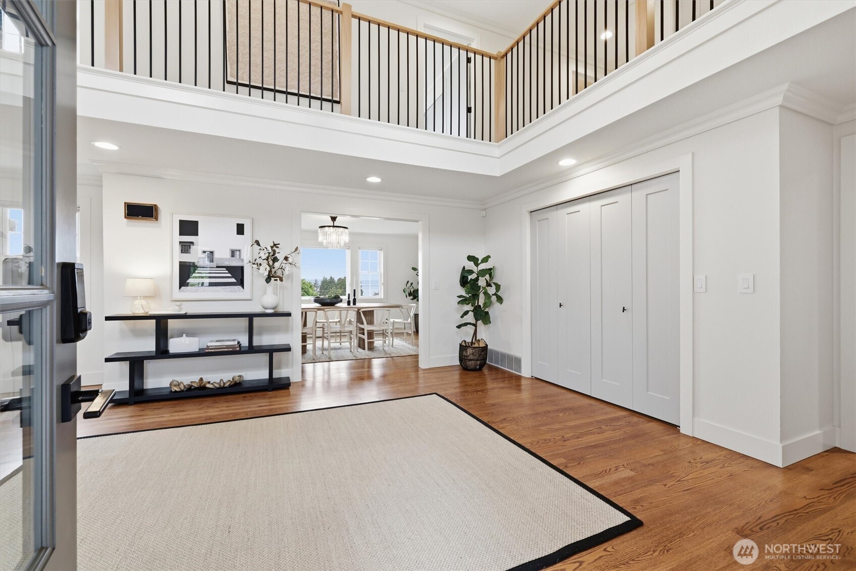 18124 Riviera Place SW, Normandy Park, WA 98166