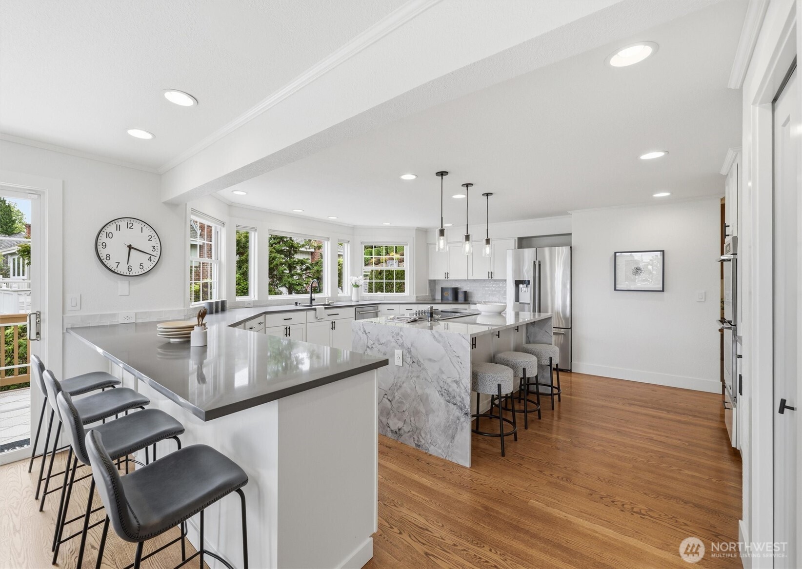 18124 Riviera Place SW, Normandy Park, WA 98166
