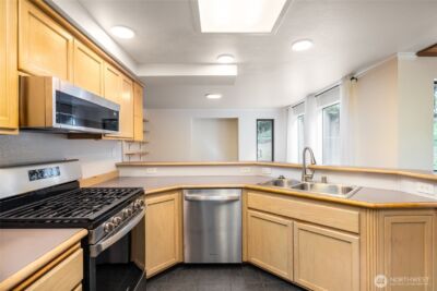 705 N Waugh Road , Mount Vernon, WA 98273 - Photo 14