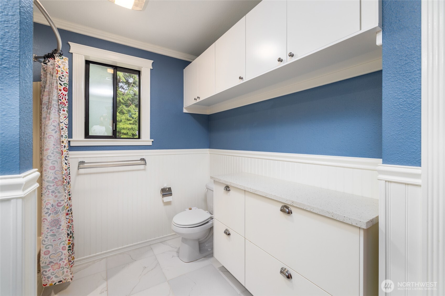 705 N Waugh Road , Mount Vernon, WA 98273