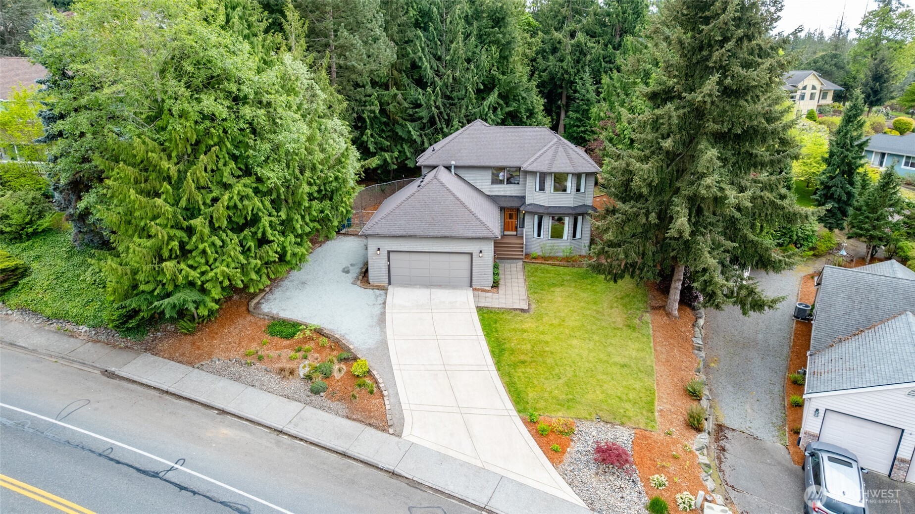 705 N Waugh Road , Mount Vernon, WA 98273