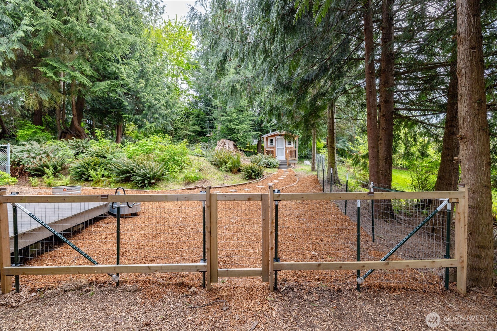 705 N Waugh Road , Mount Vernon, WA 98273