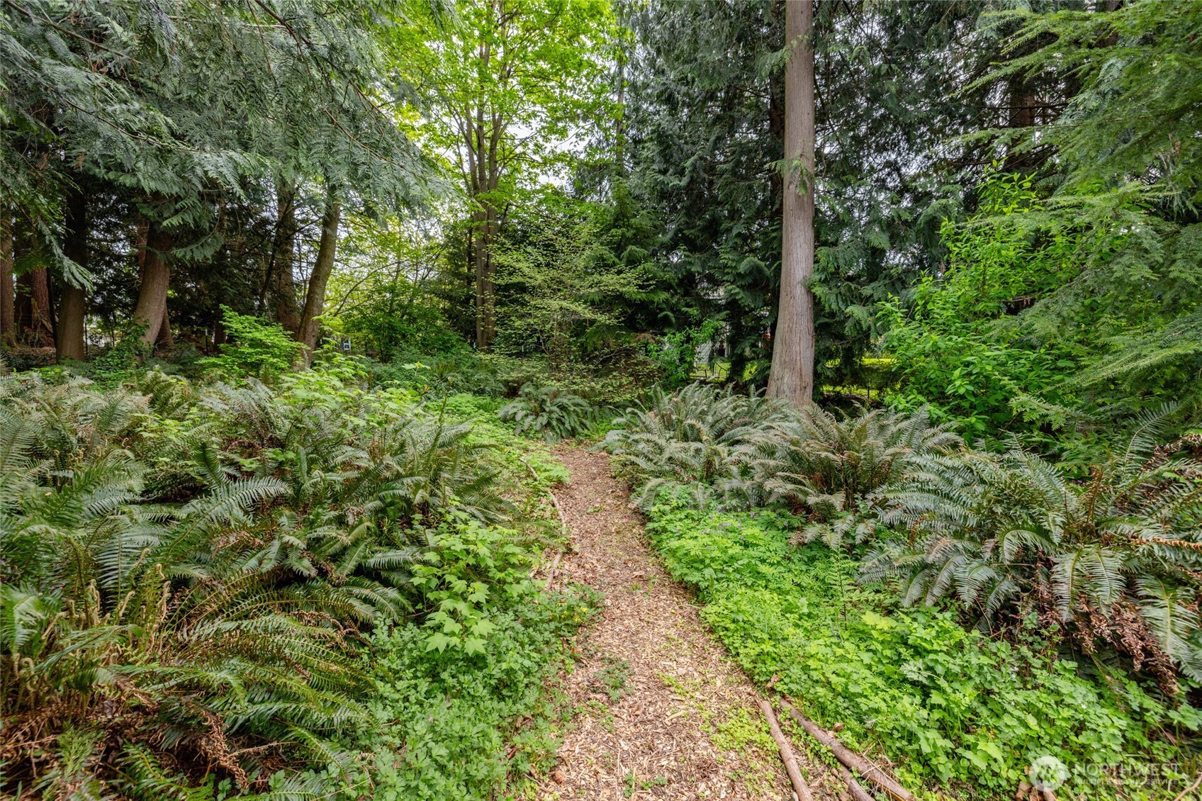 705 N Waugh Road , Mount Vernon, WA 98273