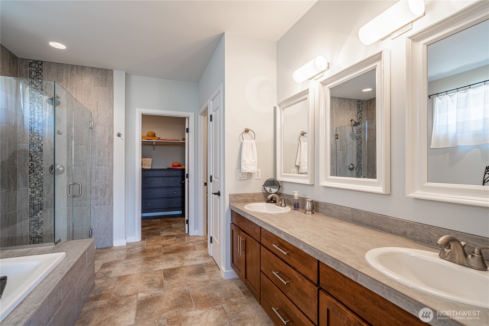 200 Ridge Road , Orondo, WA 98843