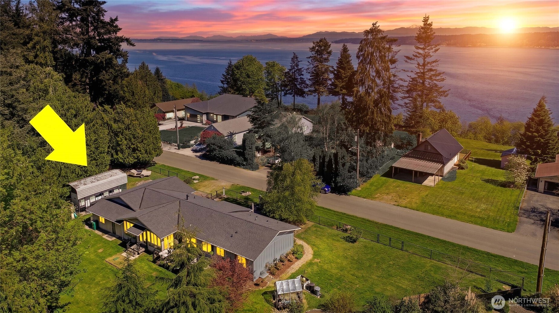 2976 Janet Avenue , Camano Island, WA 98282