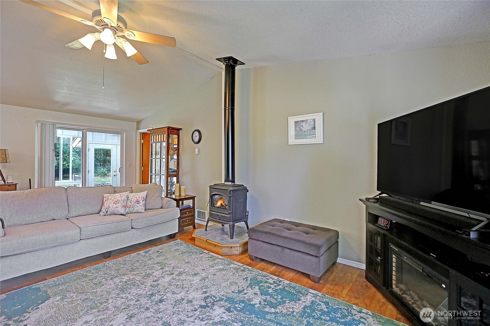 2976 Janet Avenue , Camano Island, WA 98282