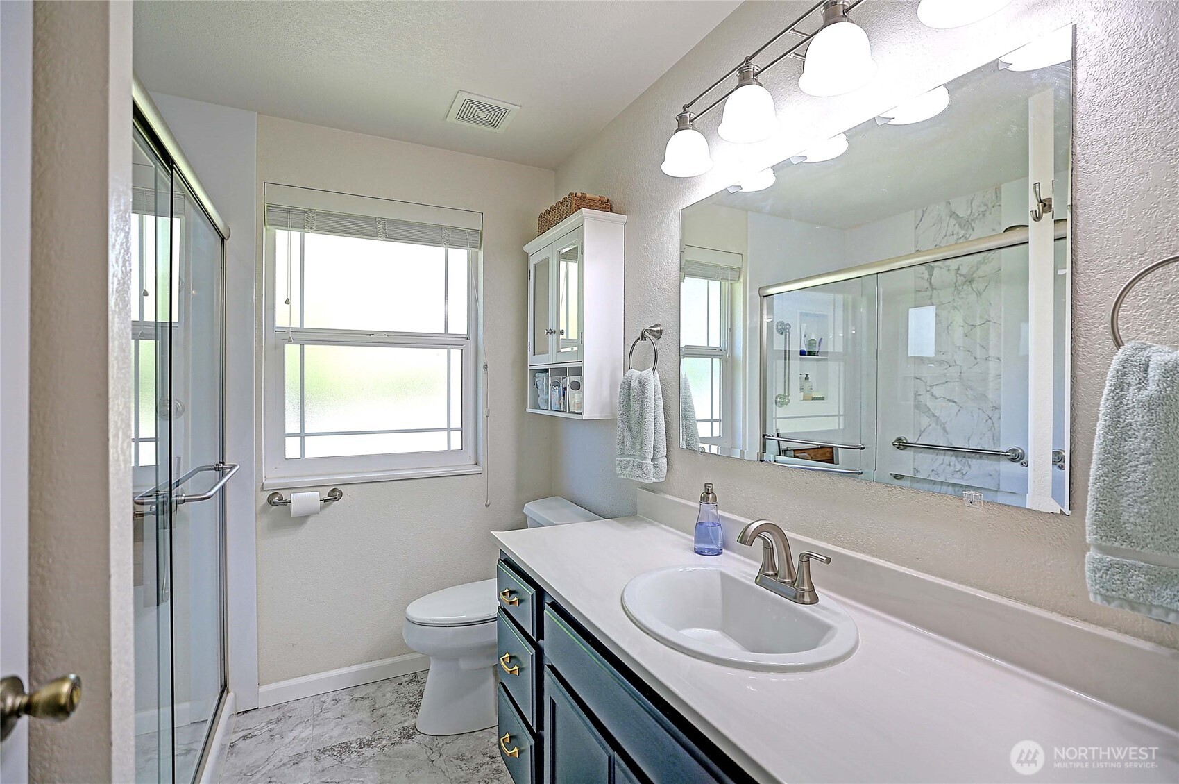 2976 Janet Avenue , Camano Island, WA 98282