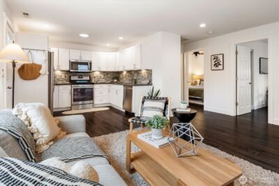4513 Cascadia Avenue S, Seattle, WA 98118 - Photo 7