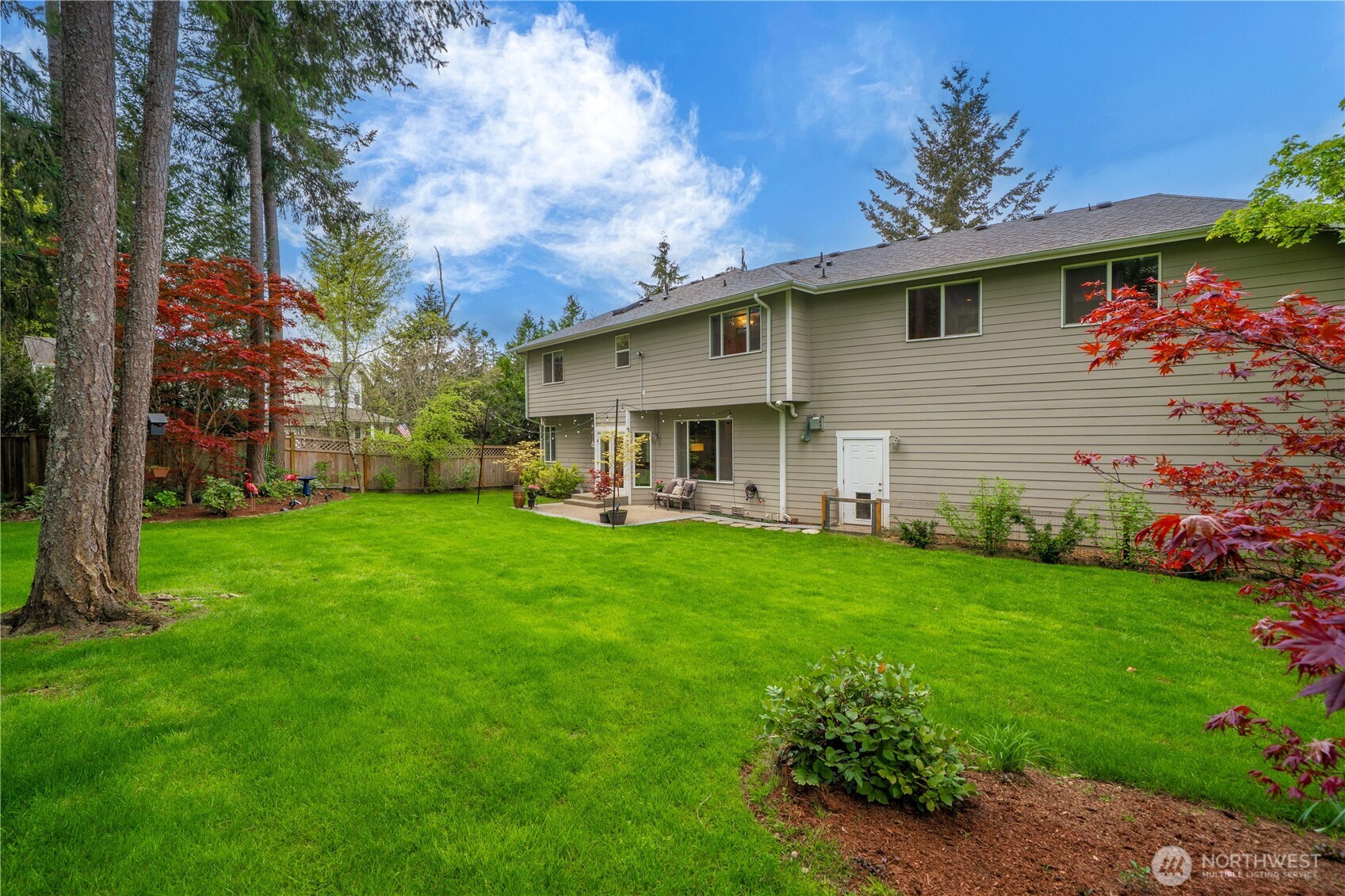 22851 SE Lake Wilderness Drive S, Maple Valley, WA 98038
