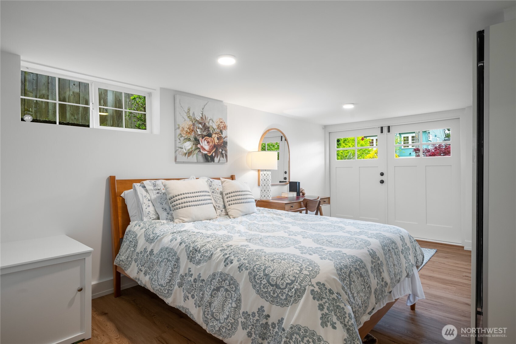614 NW 74th Street , Seattle, WA 98117