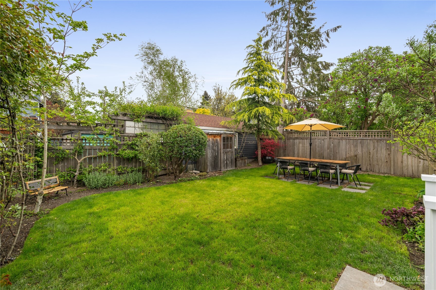 614 NW 74th Street , Seattle, WA 98117