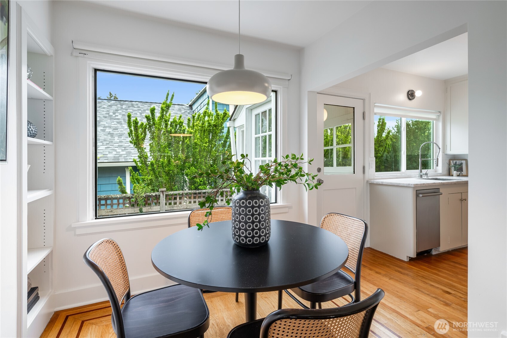 614 NW 74th Street , Seattle, WA 98117