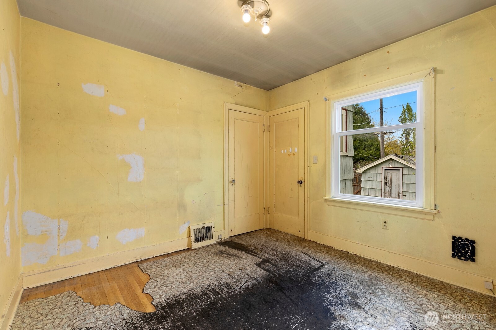 4052 44th Avenue SW, Seattle, WA 98116-3714