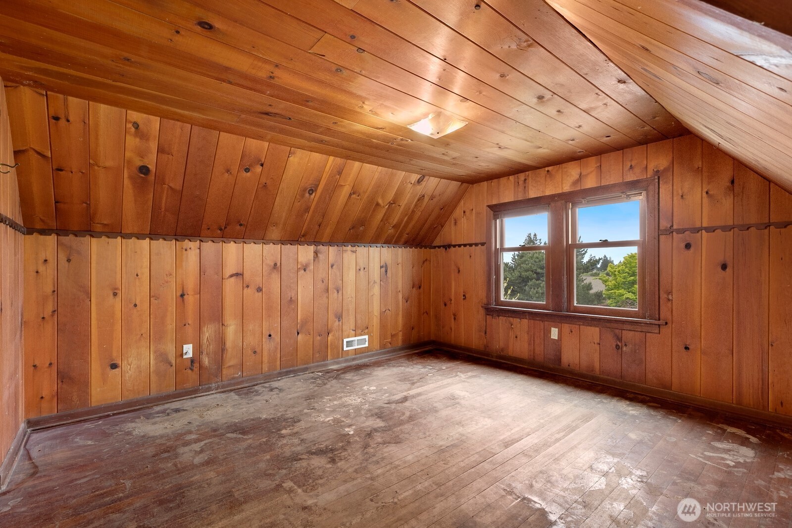 4052 44th Avenue SW, Seattle, WA 98116-3714