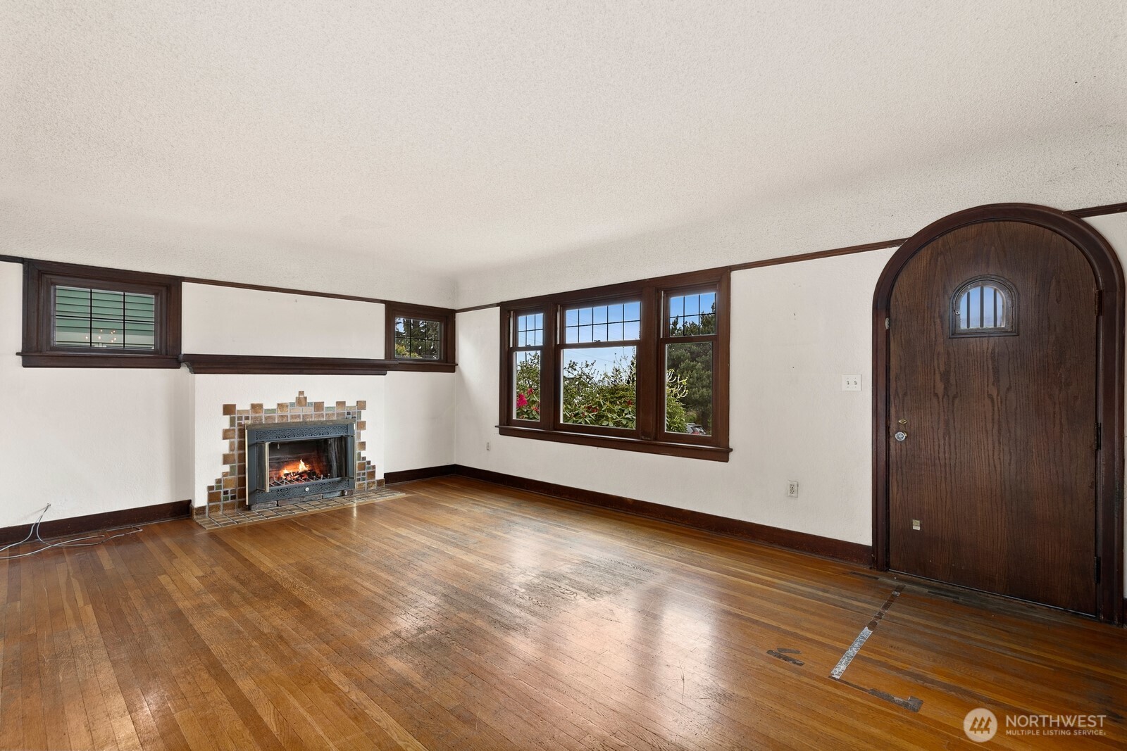 4052 44th Avenue SW, Seattle, WA 98116-3714