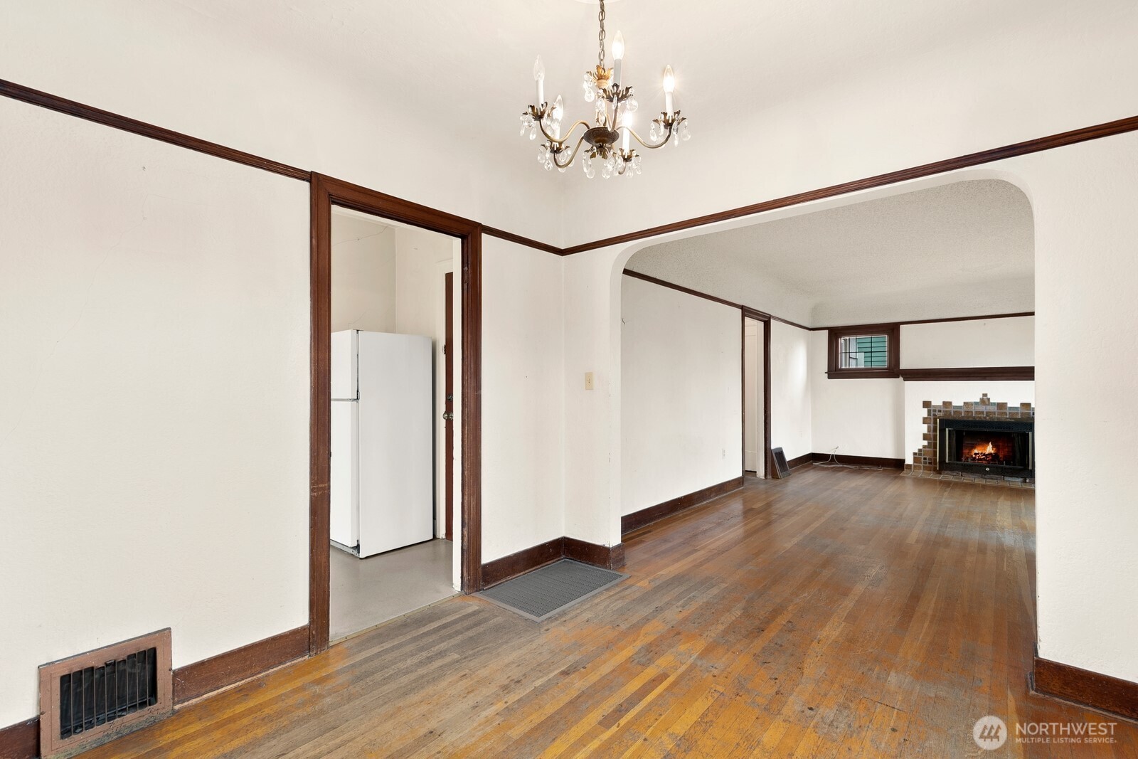 4052 44th Avenue SW, Seattle, WA 98116-3714