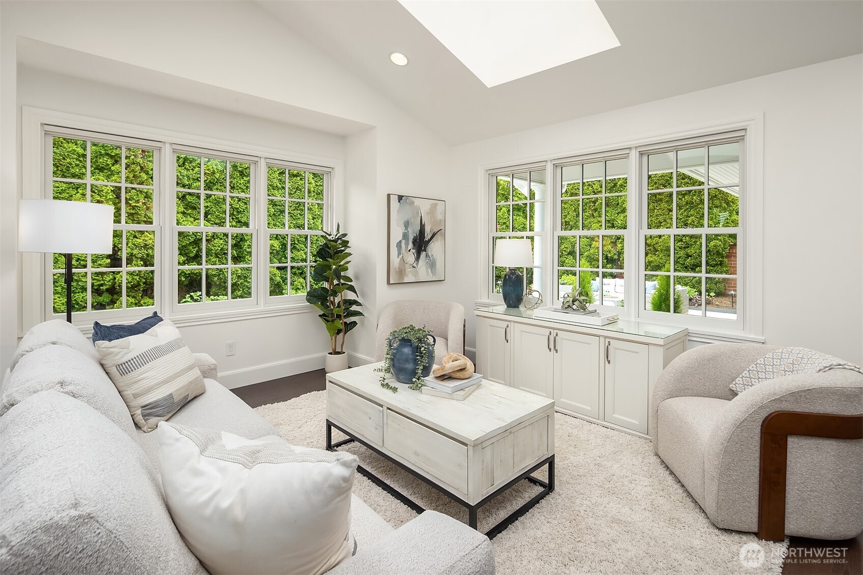 5230 NE 75th Street , Seattle, WA 98115