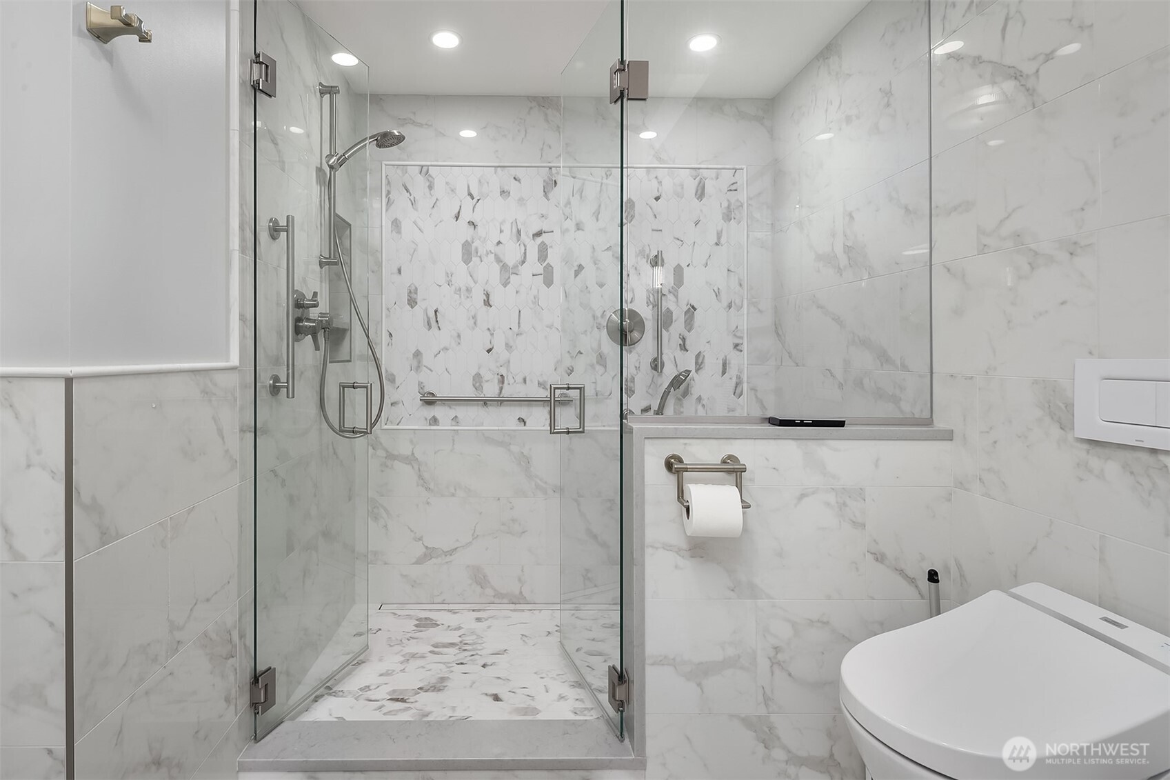 5230 NE 75th Street , Seattle, WA 98115
