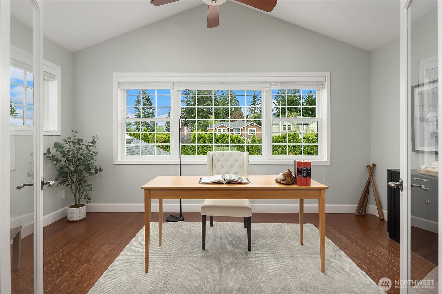 5230 NE 75th Street , Seattle, WA 98115