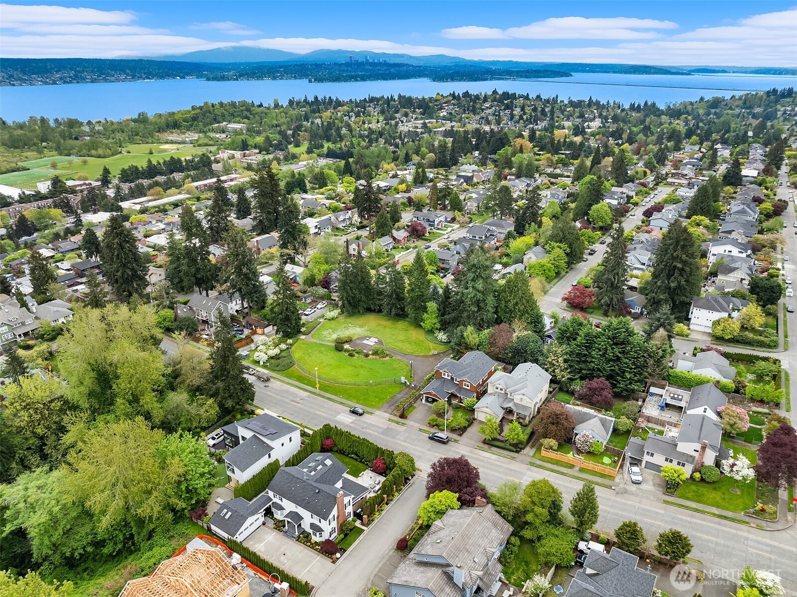 5230 NE 75th Street , Seattle, WA 98115