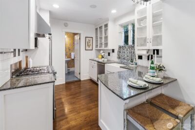 2127 Boyer Avenue E, Seattle, WA 98112 - Photo 13