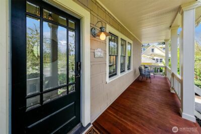 2127 Boyer Avenue E, Seattle, WA 98112 - Photo 2