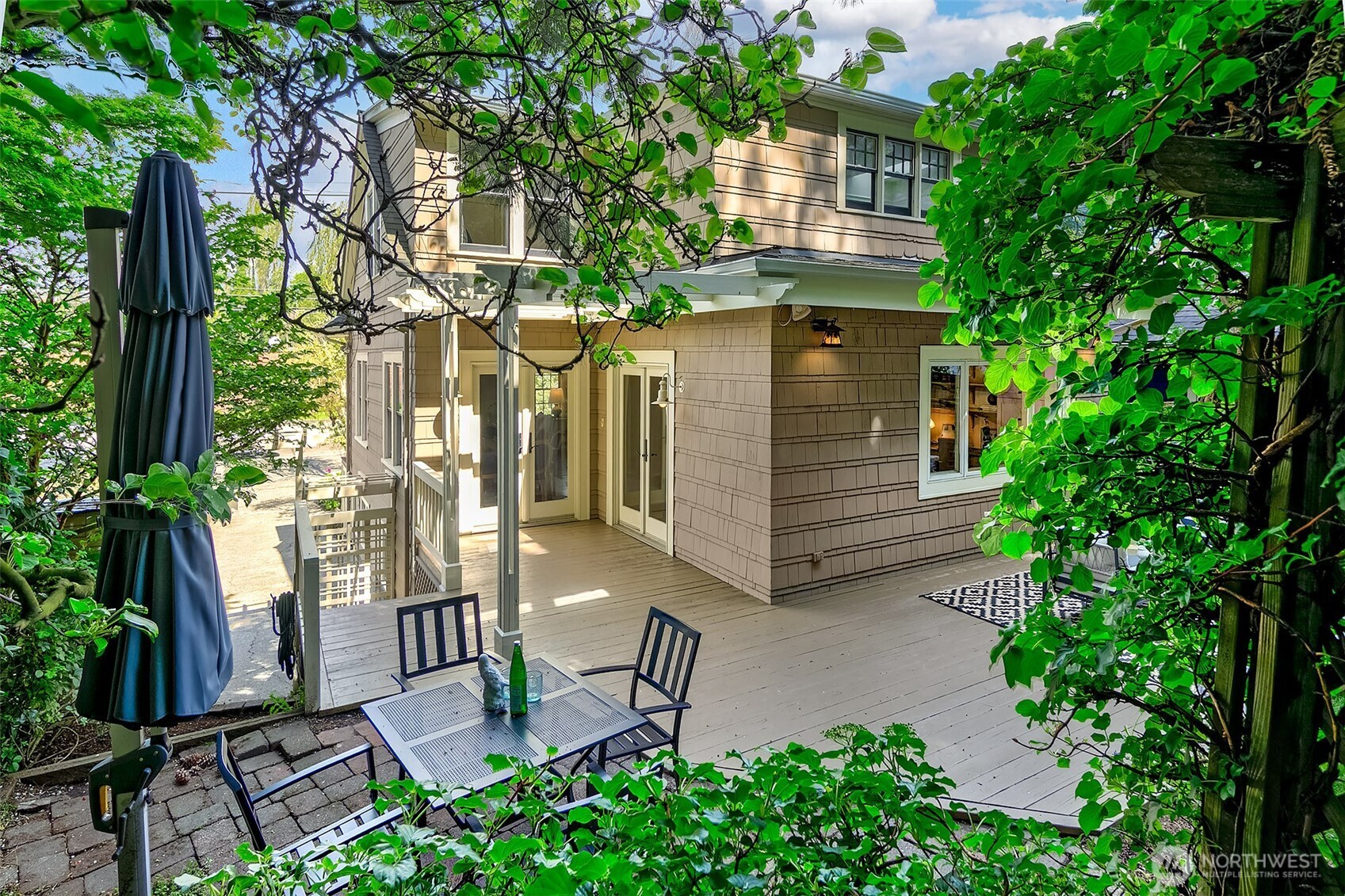 2127 Boyer Avenue E, Seattle, WA 98112