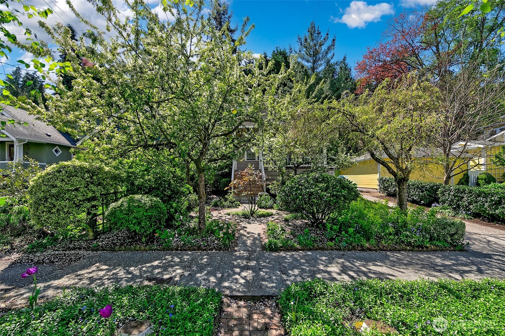 2127 Boyer Avenue E, Seattle, WA 98112
