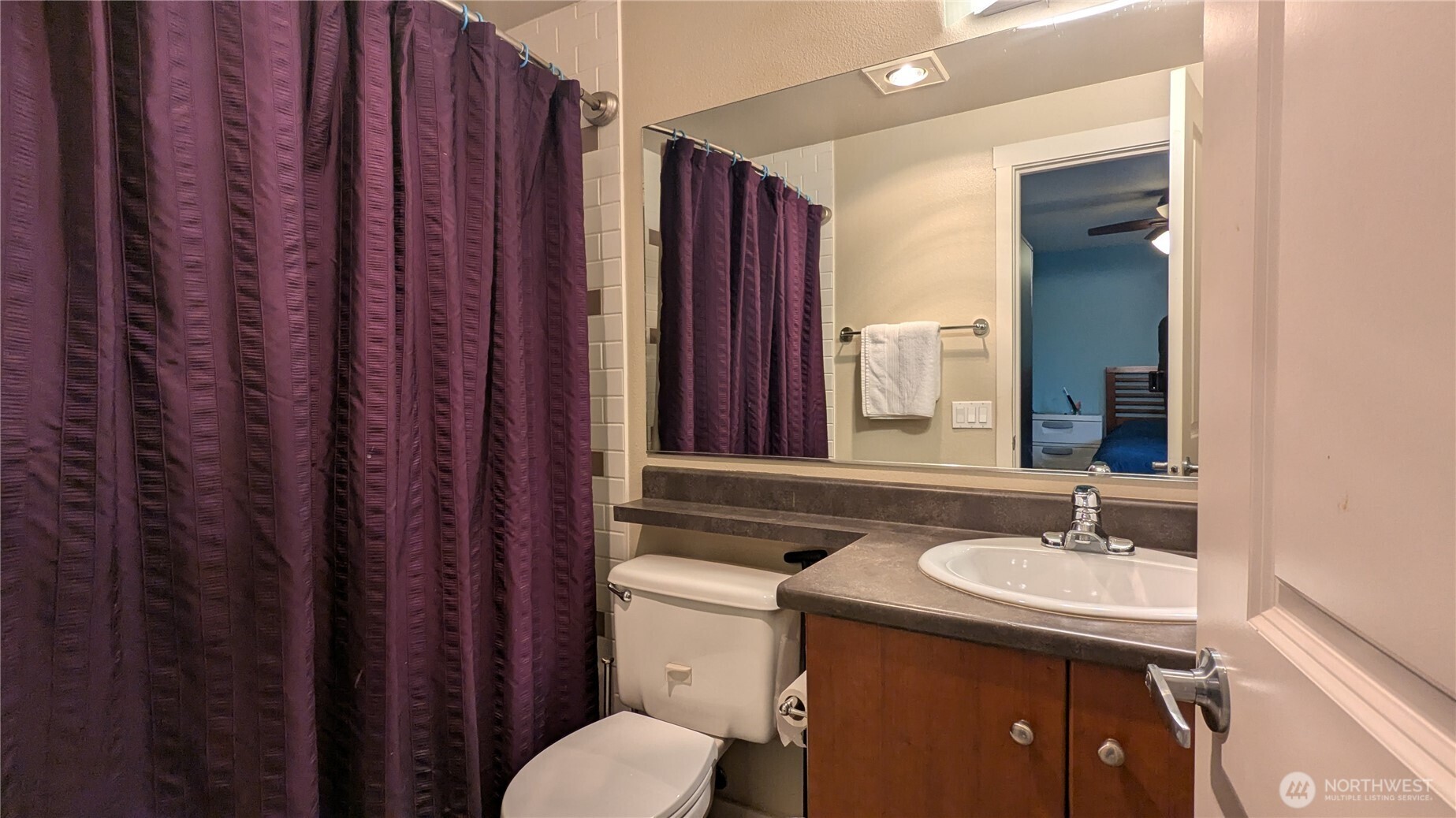 12404 E Gibson Road #P306, Everett, WA 98204-8687