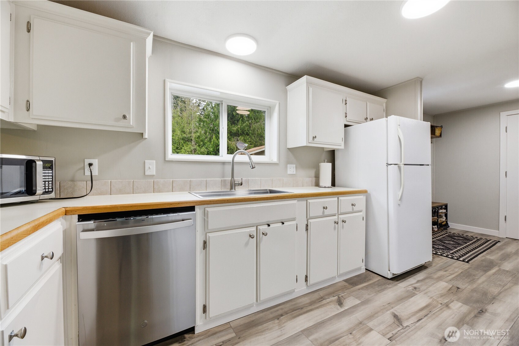 24720 SE 380th Street , Enumclaw, WA 98022