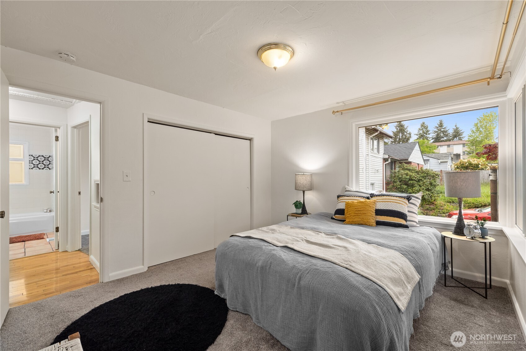 11253 35th Avenue SW, Seattle, WA 98146