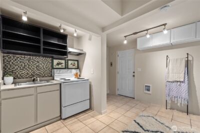 11253 35th Avenue SW, Seattle, WA 98146 - Photo 18