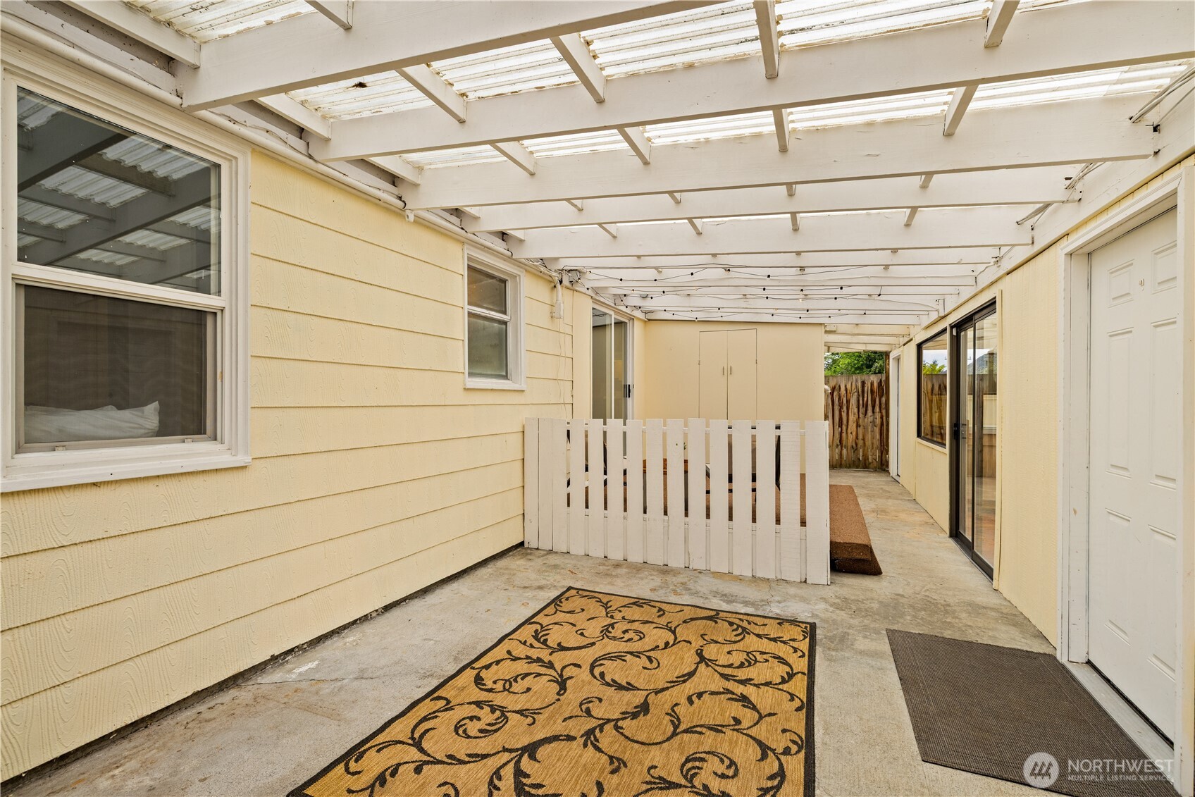 11253 35th Avenue SW, Seattle, WA 98146