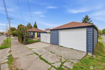 544 Whitworth Avenue S, Renton, WA 98057 - Photo 29