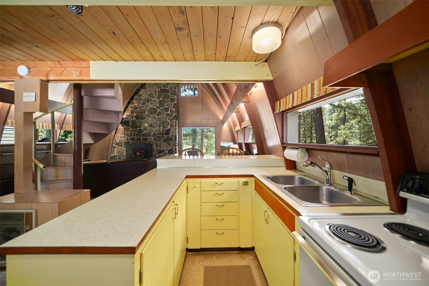 2514 Kinnikinnick Drive , Leavenworth, WA 98826