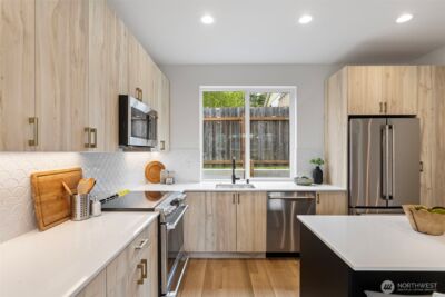 6747 Earl Avenue NW, Seattle, WA 98117 - Photo 17