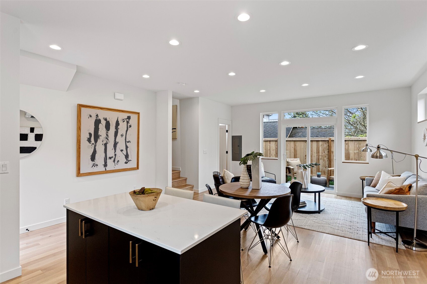 6747 Earl Avenue NW, Seattle, WA 98117