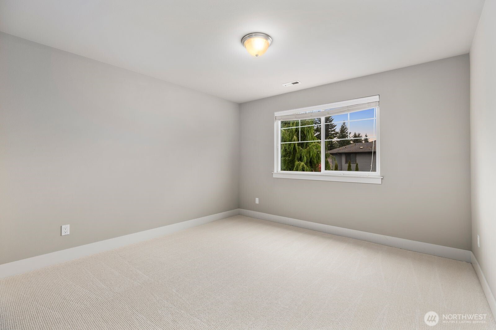 3725 200th Place SE, Bothell, WA 98012