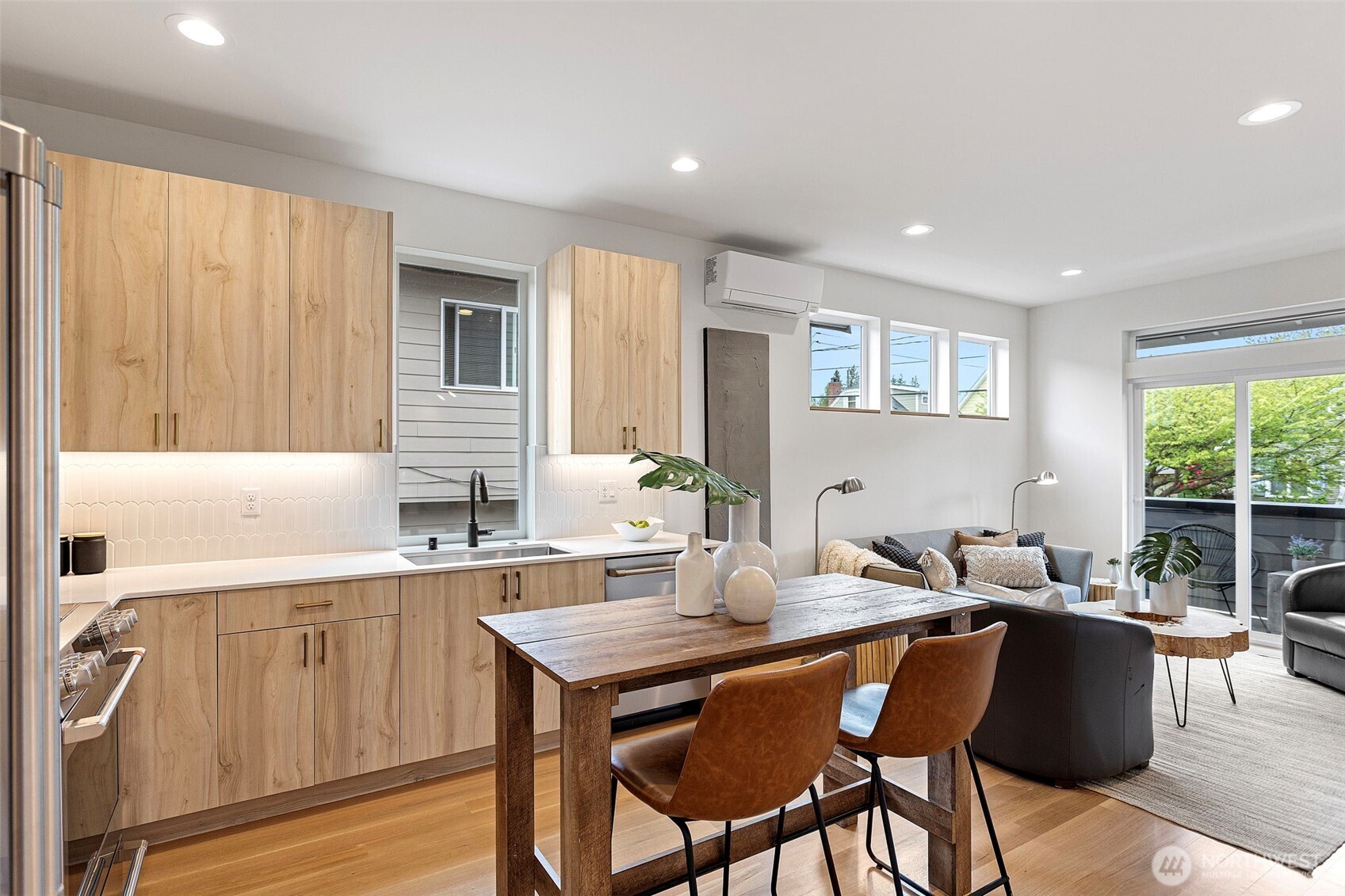 6745 Earl Avenue NW, Seattle, WA 98117