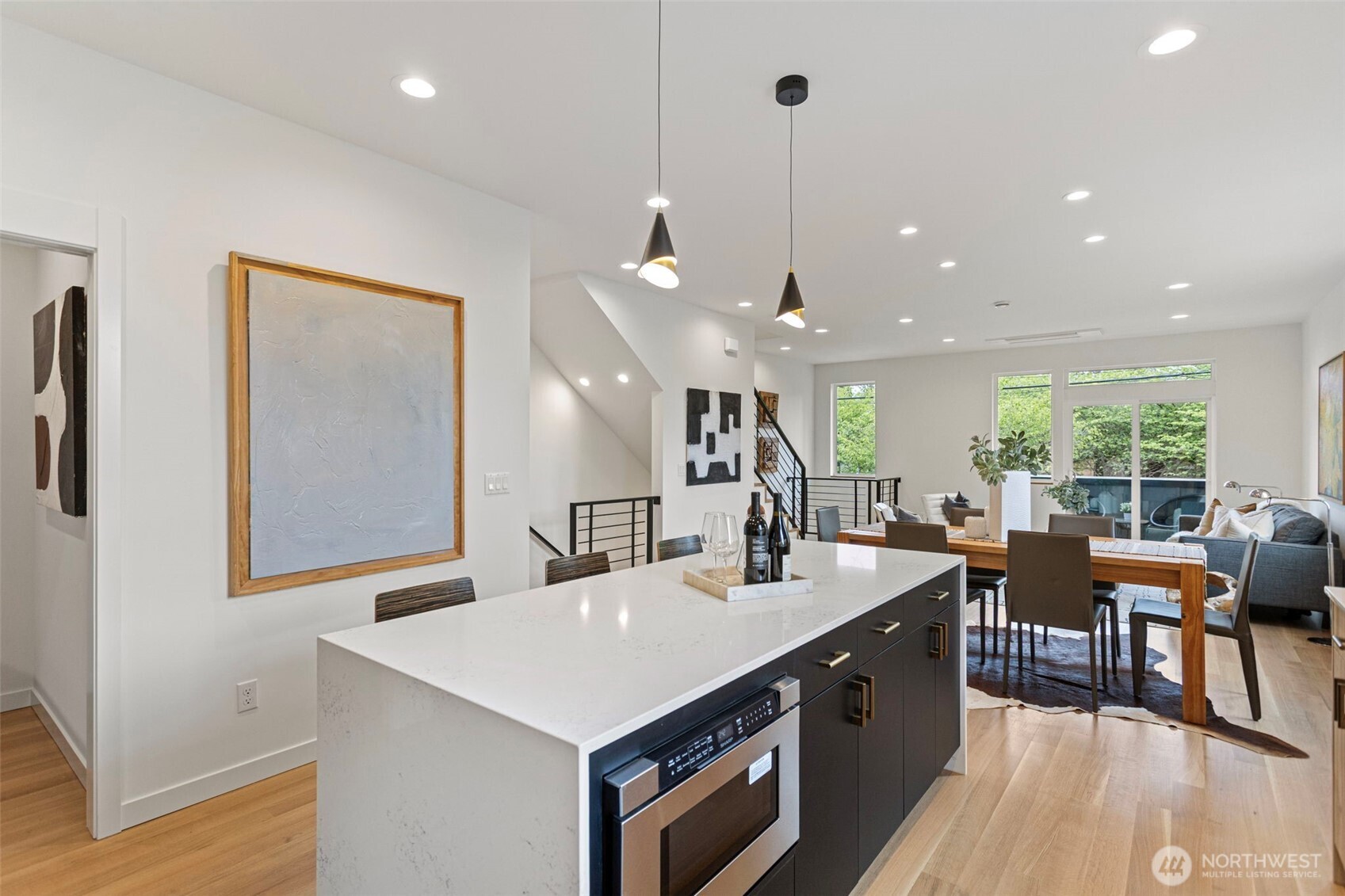 6743 Earl Avenue NW, Seattle, WA 98117