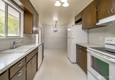 5029 80th Avenue Ct E, Fife, WA 98424 - Photo 8
