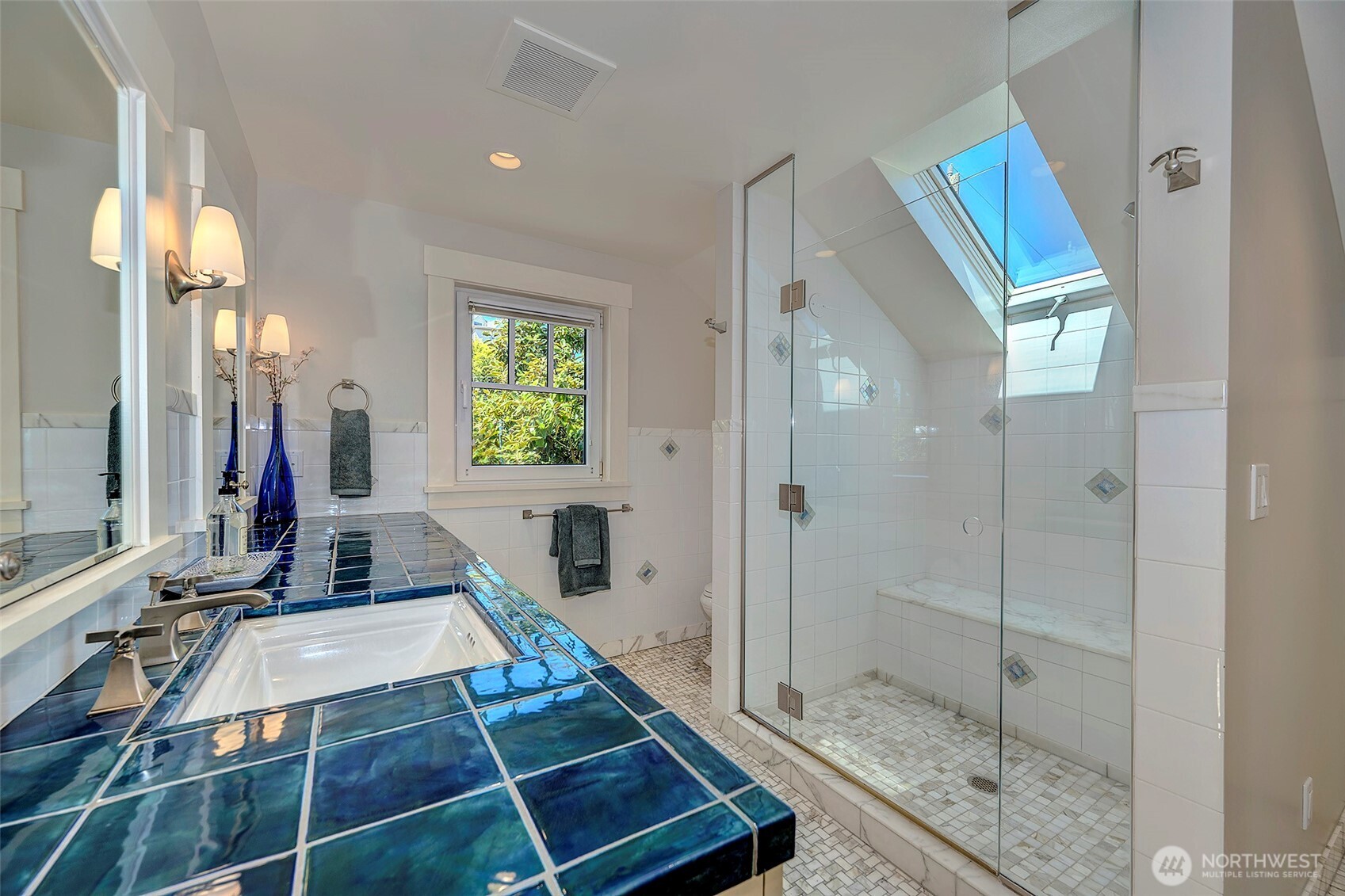 1712 Arch Avenue SW, Seattle, WA 98116