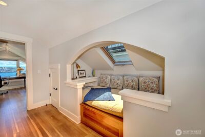 1712 Arch Avenue SW, Seattle, WA 98116 - Photo 23