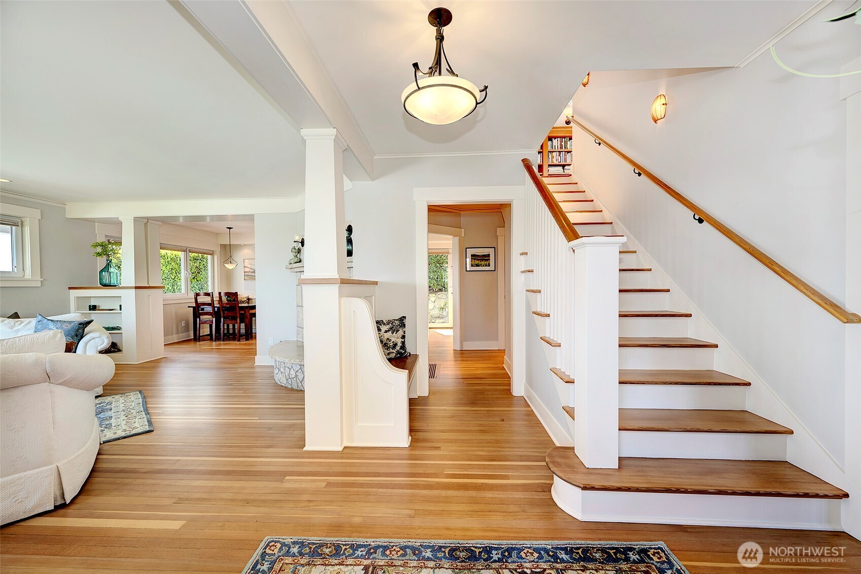 1712 Arch Avenue SW, Seattle, WA 98116