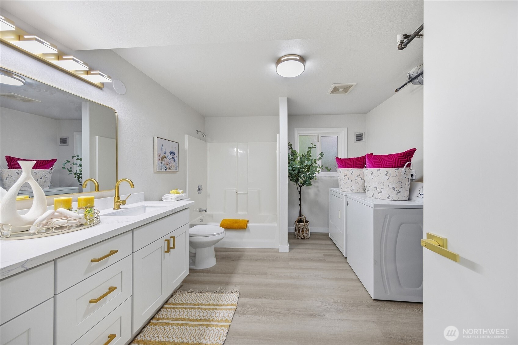17801 38th Pl W , Lynnwood, WA 98037