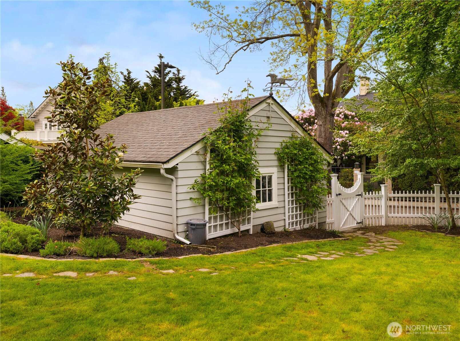 246 Dorffel Drive E, Seattle, WA 98112-5003